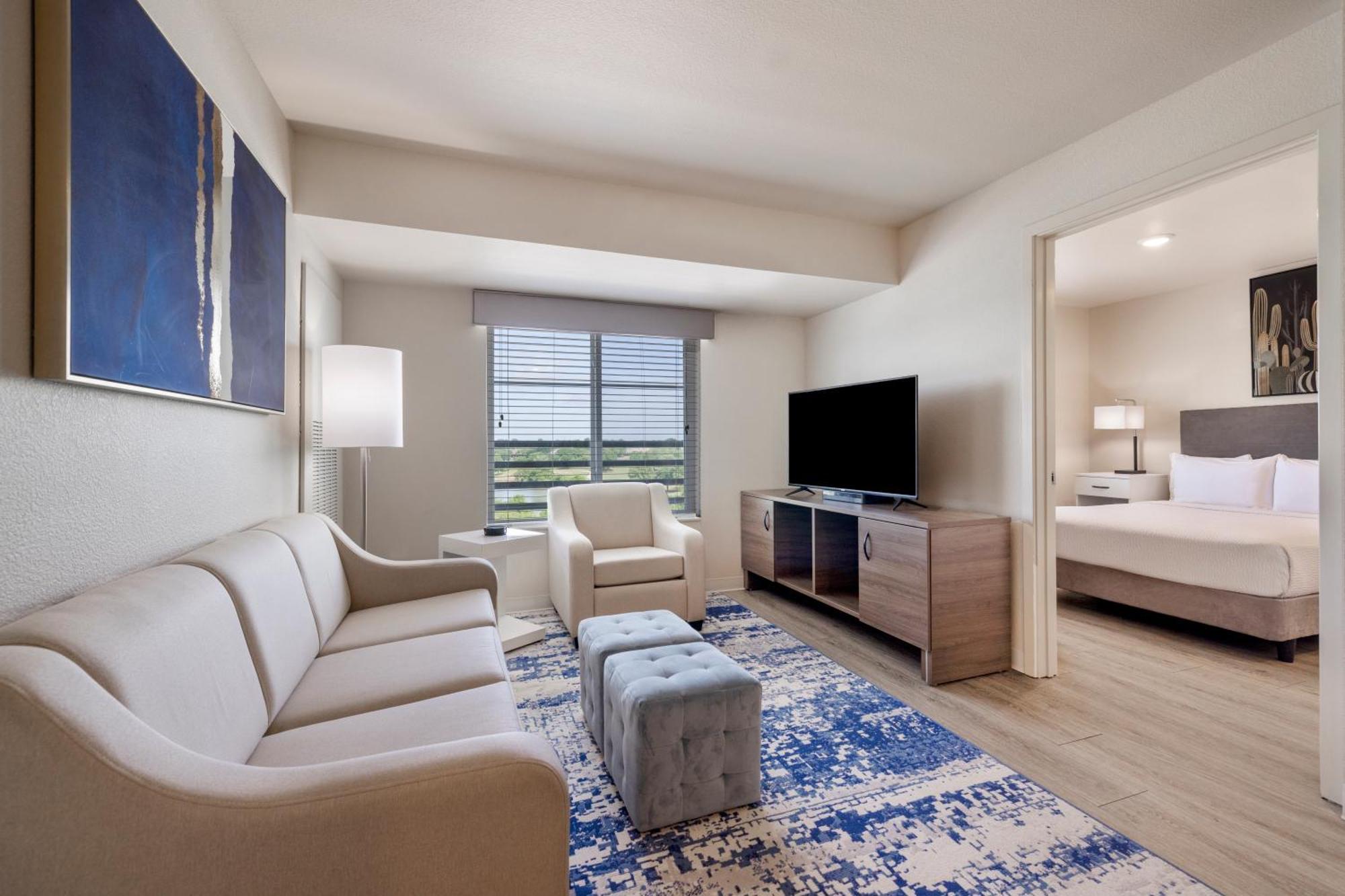 Soka Suites Dallas - Las Colinas Ирвинг Экстерьер фото