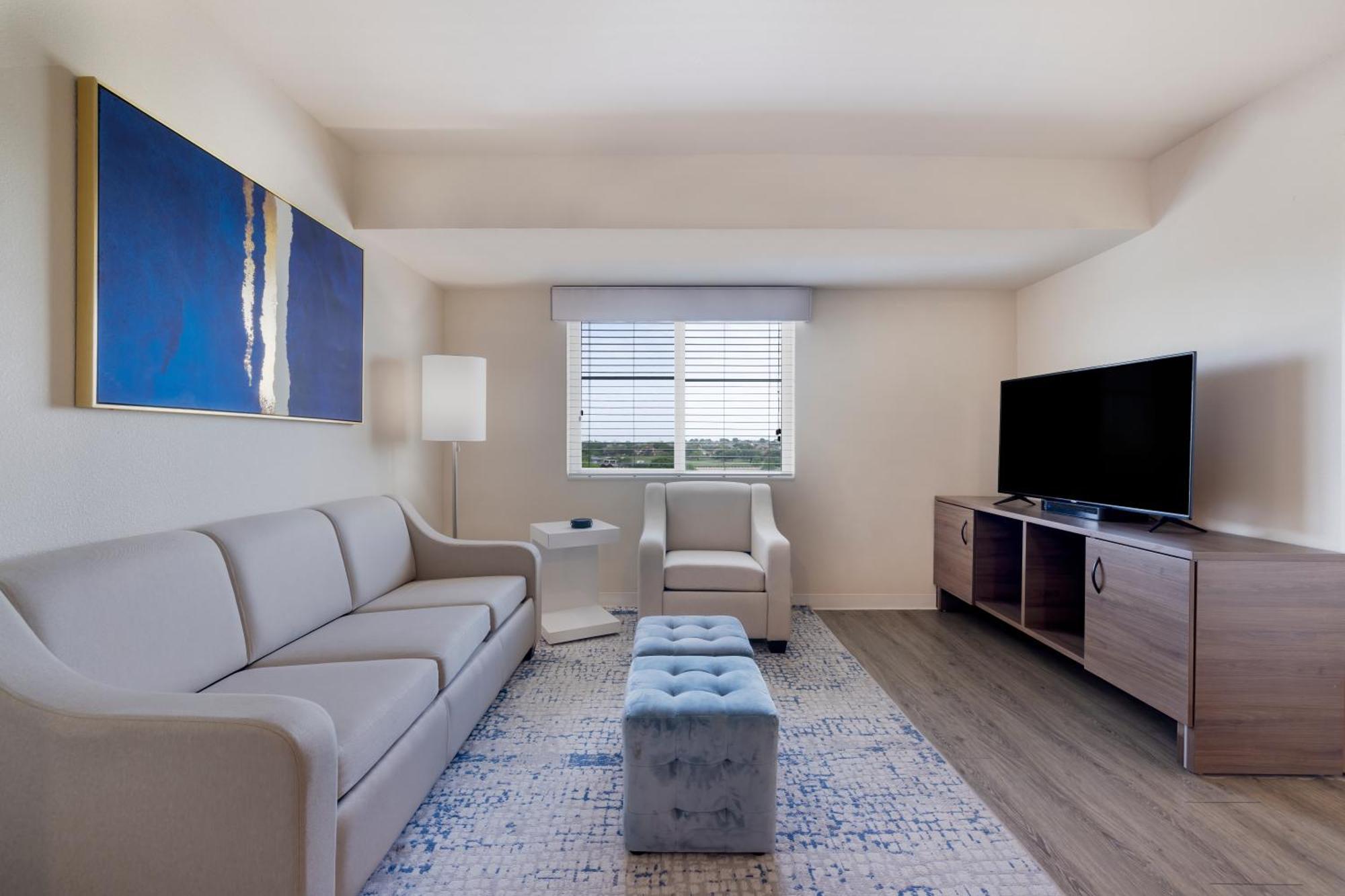 Soka Suites Dallas - Las Colinas Ирвинг Экстерьер фото